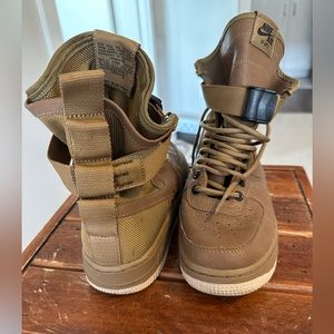 Almost new Nike SF1 Golden Beige